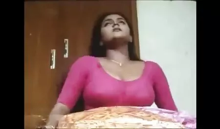 उसकी कार में रोमानियाई हिंदी मूवी सेक्सी हिंदी मूवी सेक्सी